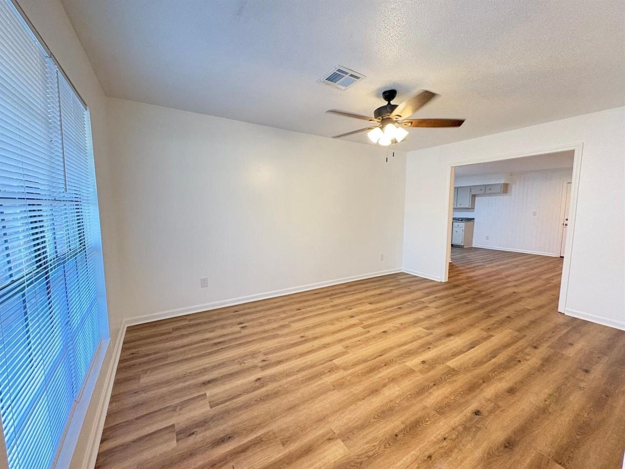 2941 Shenandoah Dr - Photo 2 of 16