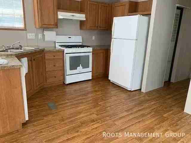 22 Melissa Dr #M22 - Photo 3 of 24