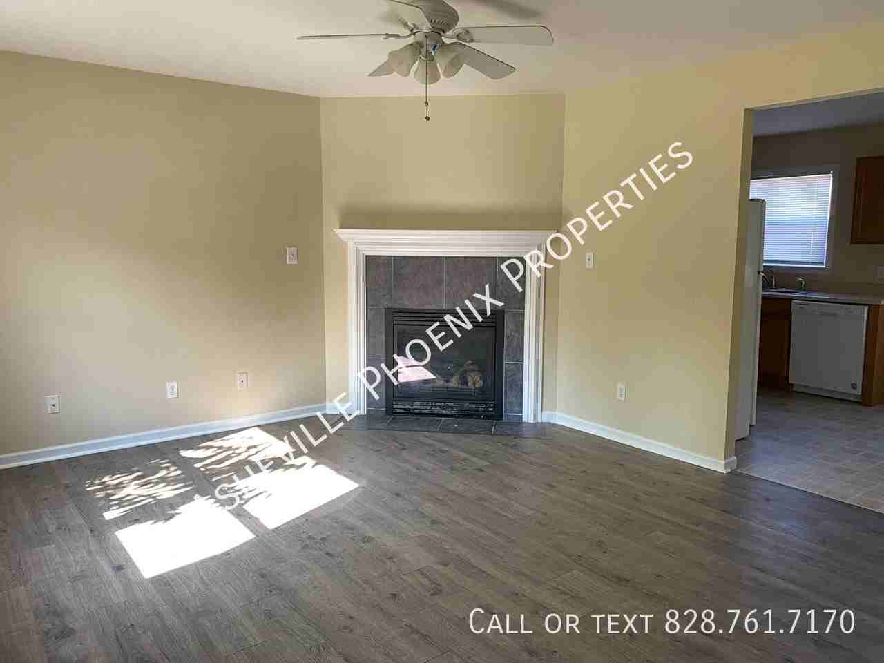 105 Woodcreek Cir - Photo 3 of 18