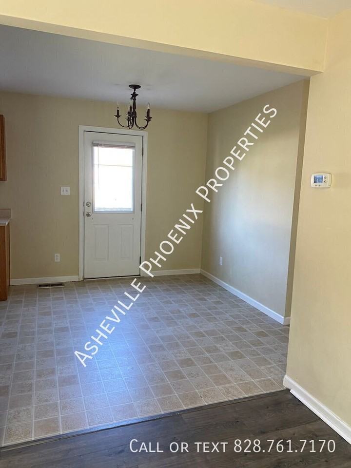 105 Woodcreek Cir - Photo 7 of 18