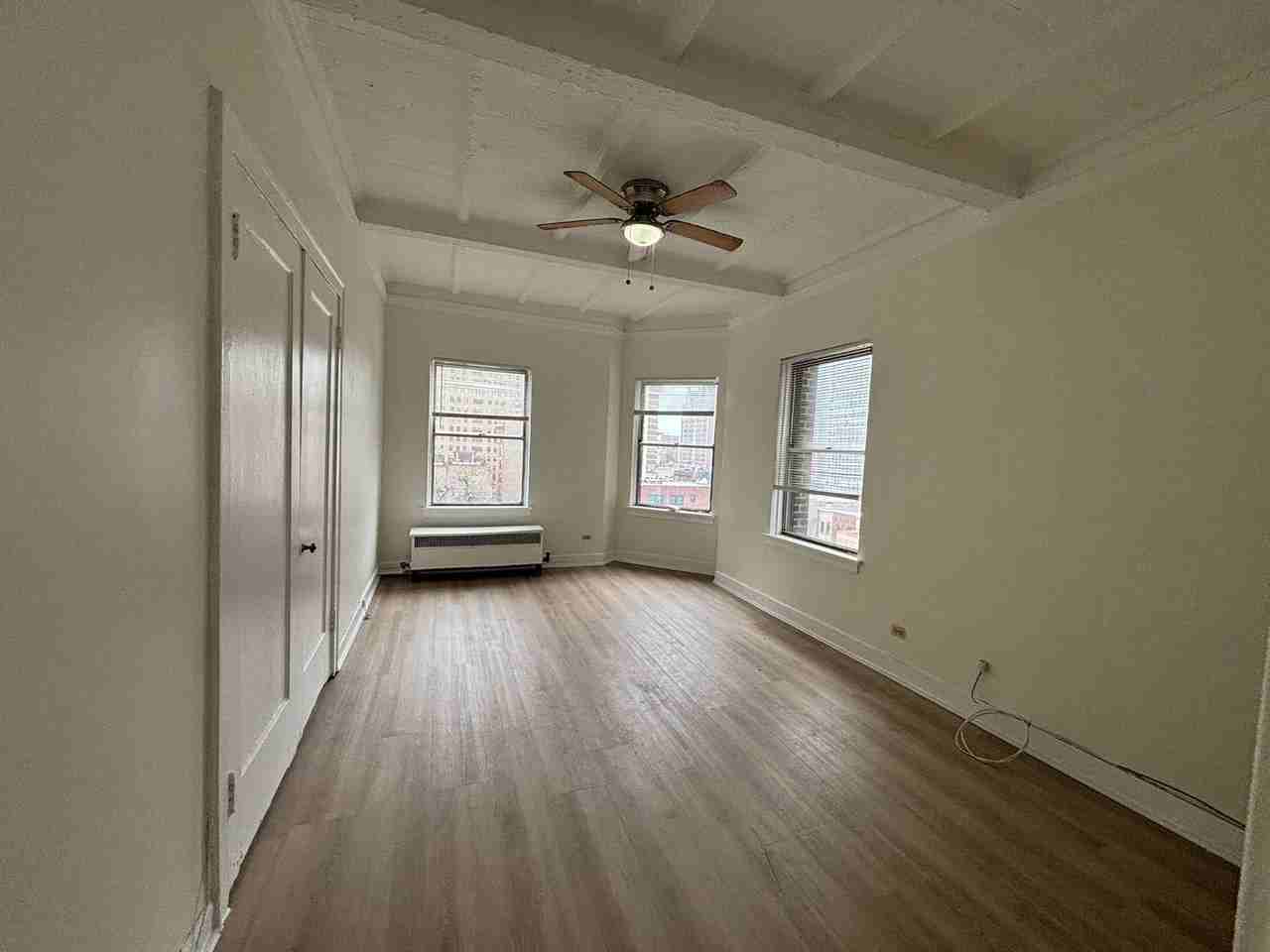 Canterbury Court Apartments - Photo 7 of 50