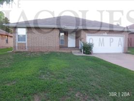 4233 S Roanoke Ave - Photo 1 of 1
