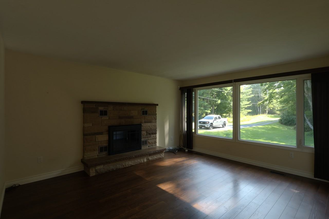 1227 Galetta Side Road - Photo 4 of 33