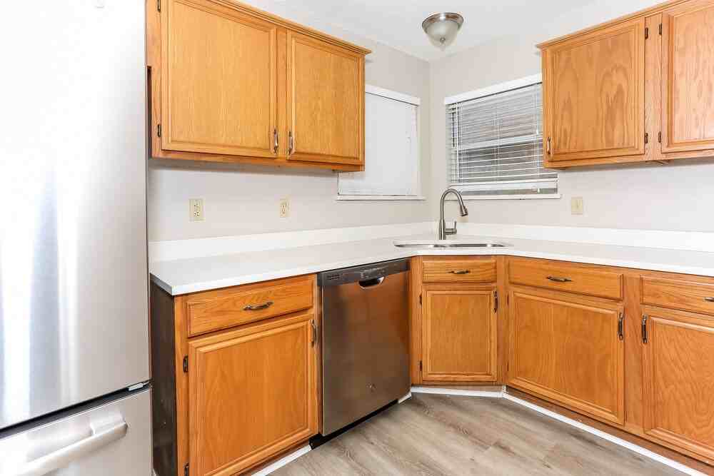 3110 Sara Dr - Photo 7 of 17