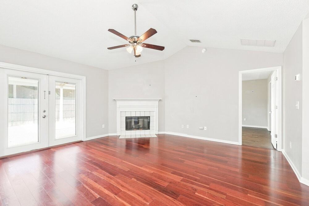 3359 Secret Isle Ln - Photo 4 of 16
