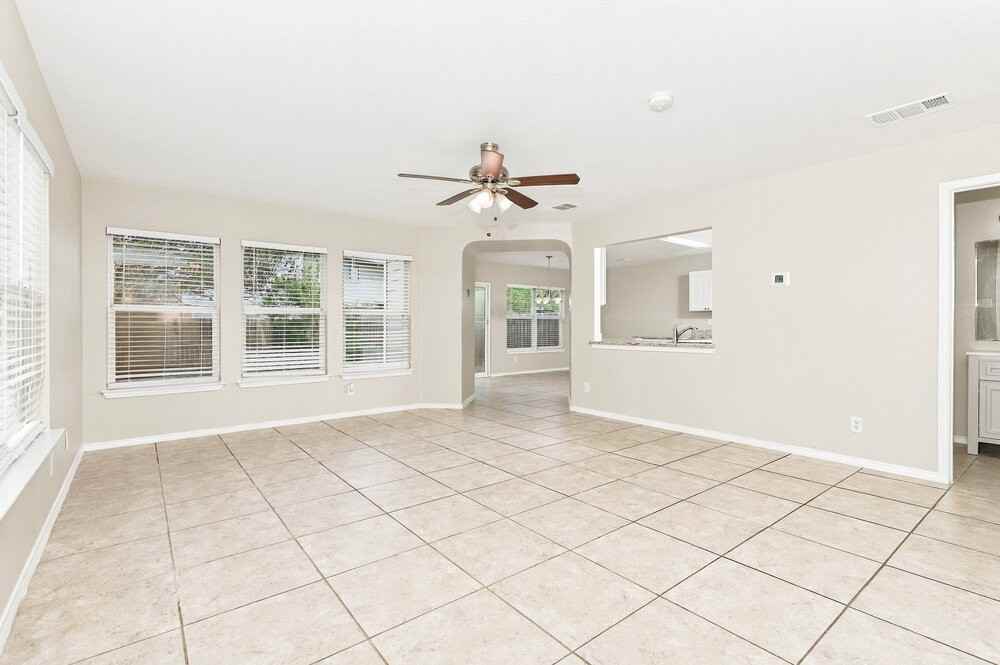 6514 Highland Grass - Photo 6 of 17