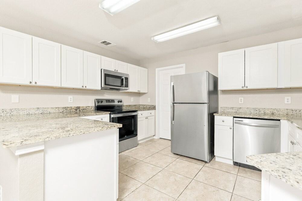6514 Highland Grass - Photo 7 of 17