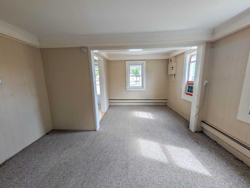 42 Leeper St - Photo 2 of 21