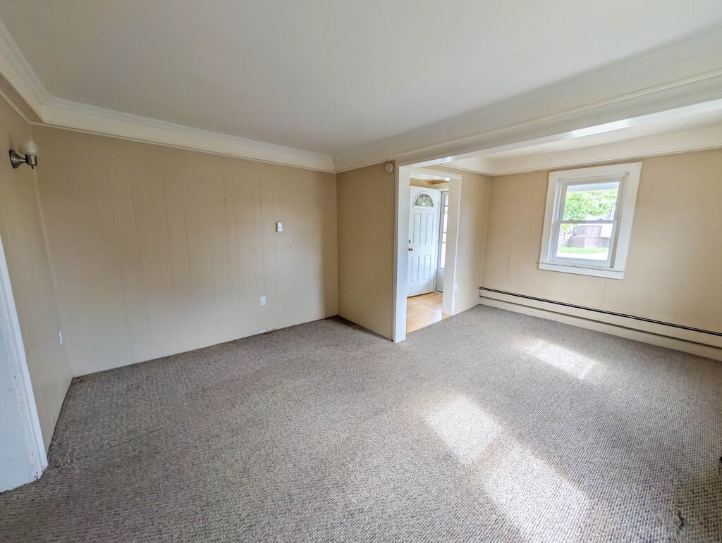 42 Leeper St - Photo 3 of 21