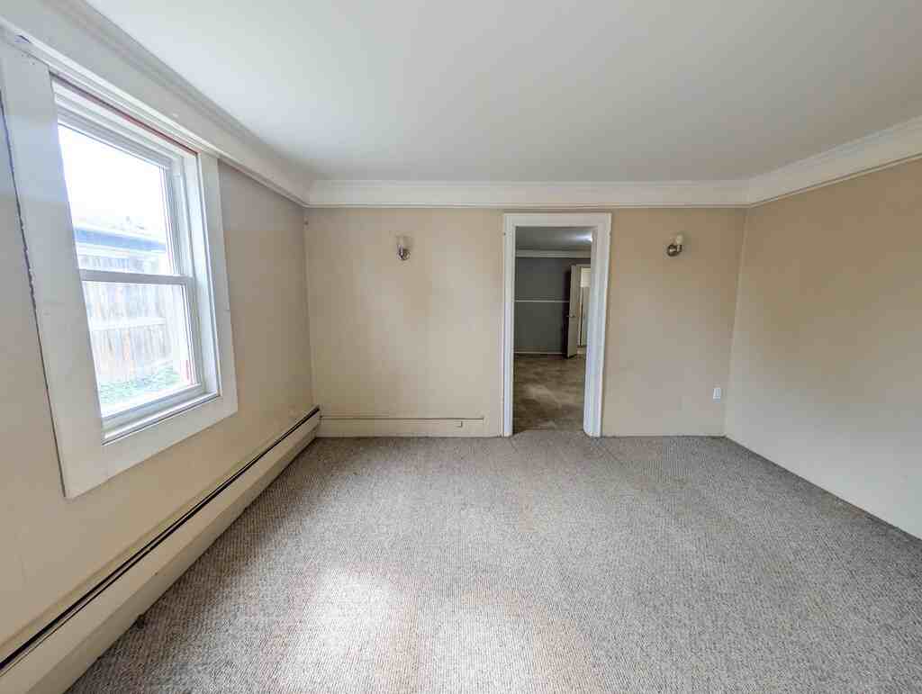 42 Leeper St - Photo 4 of 21