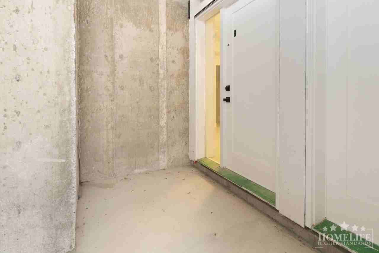 11024 78 Ave - Photo 2 of 14