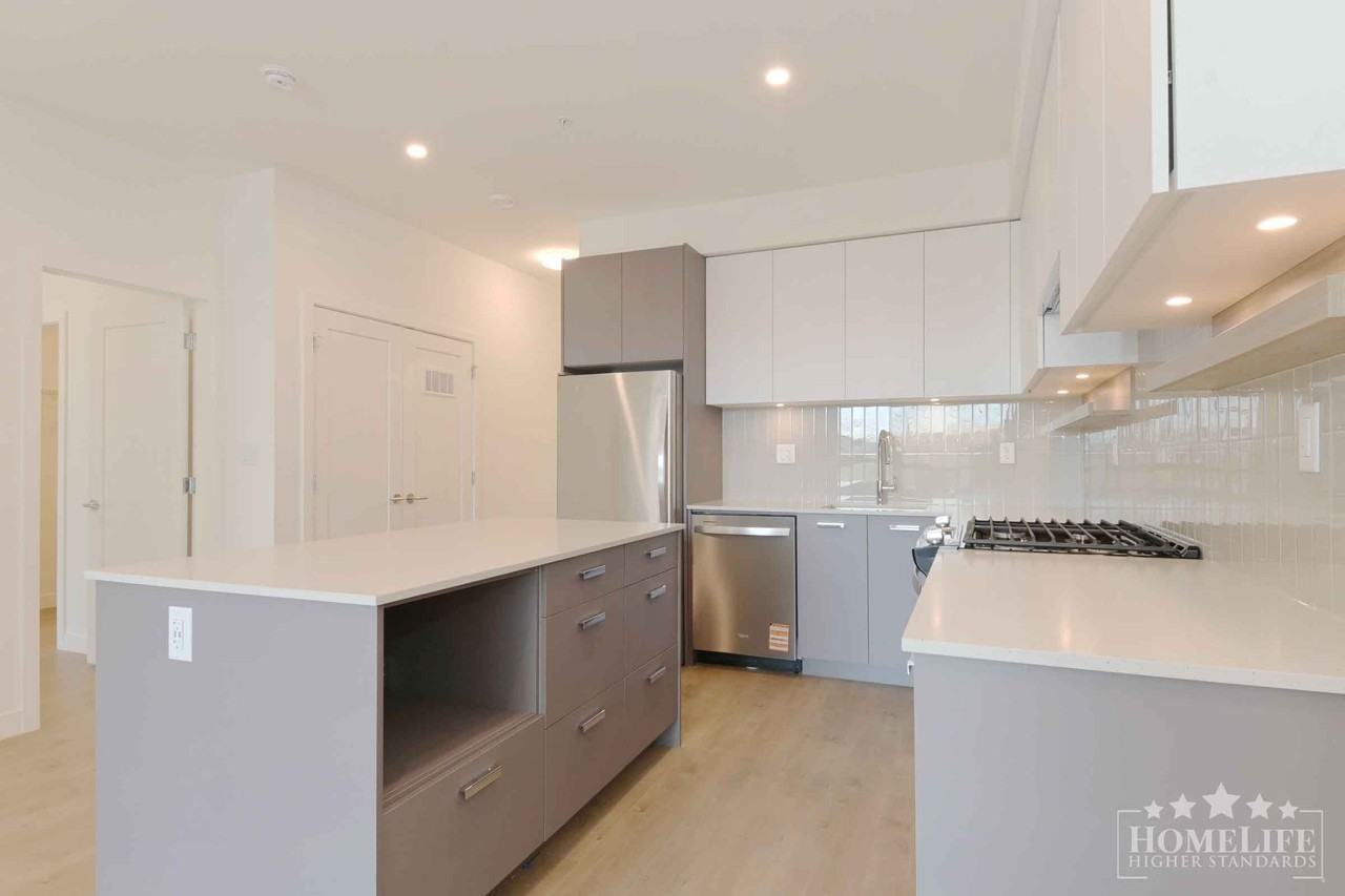 13760 75a Ave - Photo 7 of 22
