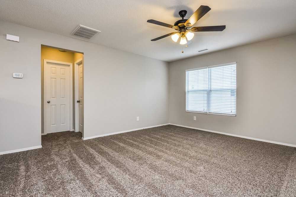 2236 Ballston Pl - Photo 2 of 16