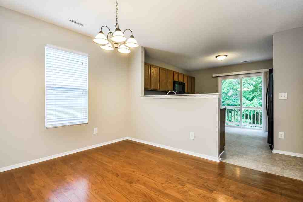 2236 Ballston Pl - Photo 4 of 16