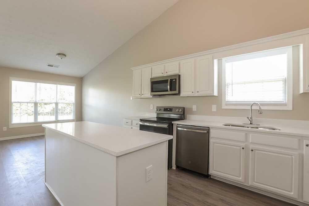 1007 Harbor View Ln - Photo 7 of 17