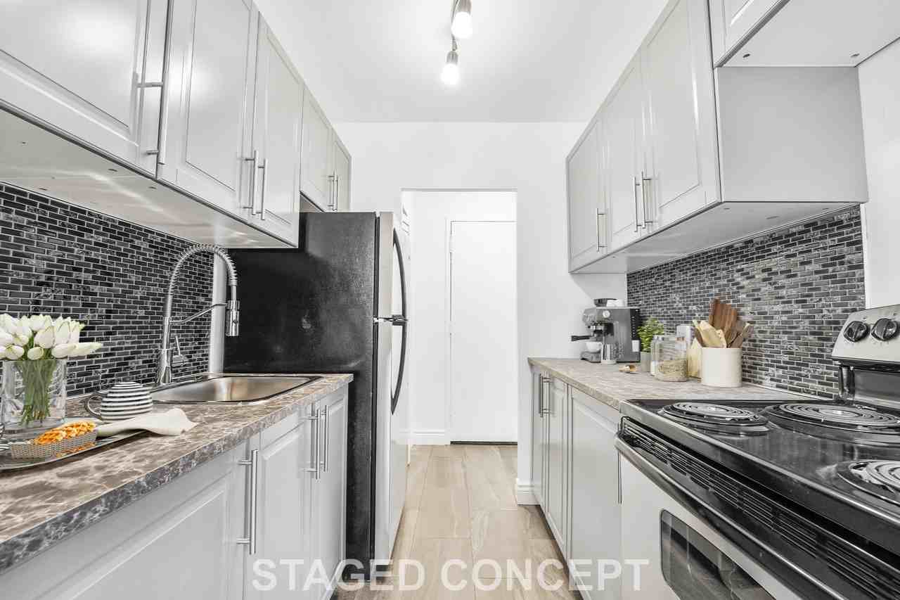 Caribbean Apts - Photo 3 of 6