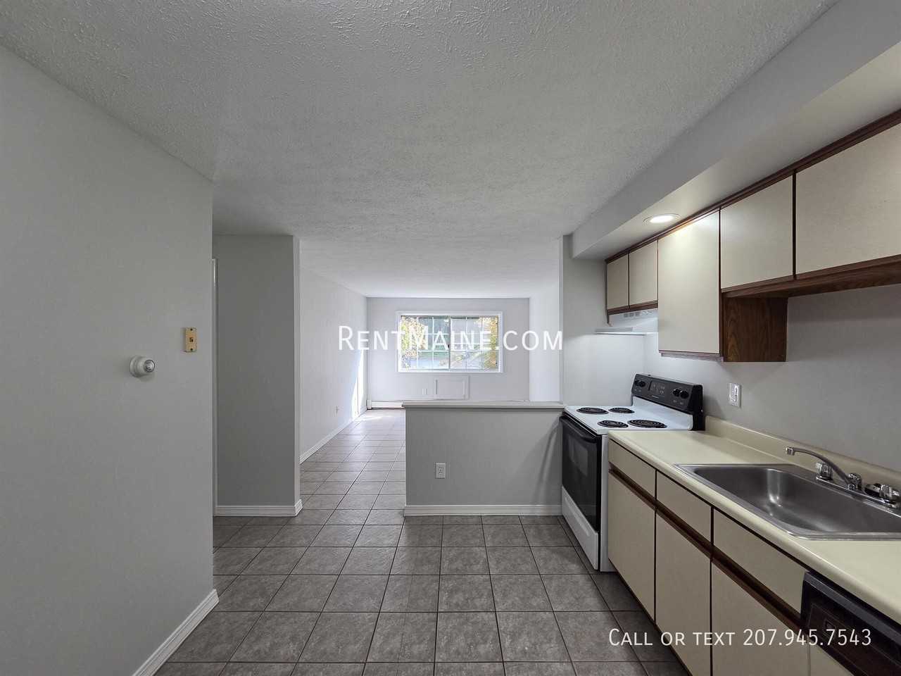 20 Tall Pines Dr #7 - Photo 2 of 18