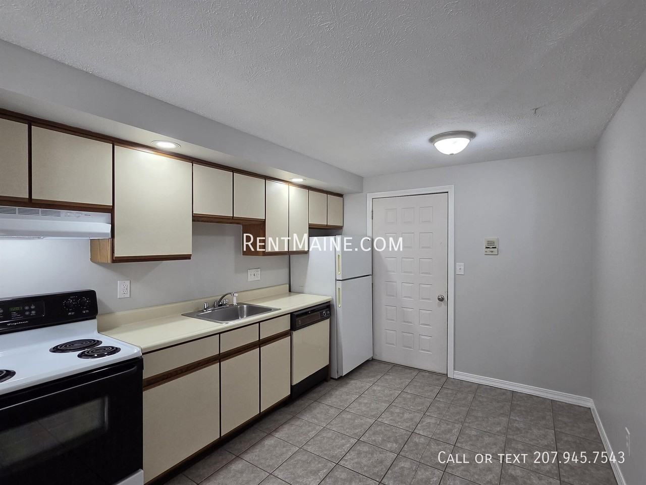 20 Tall Pines Dr #7 - Photo 4 of 18