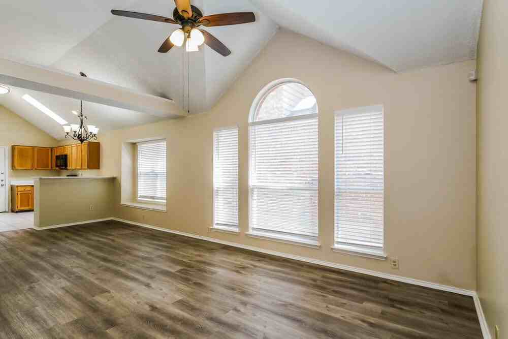 4452 Sierra Dr - Photo 6 of 16