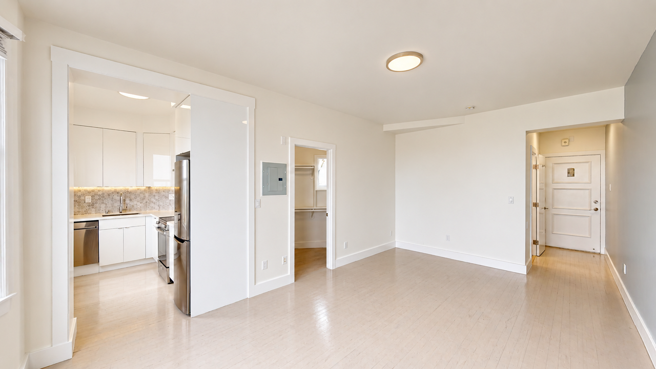 17 Hermann St #411 - Photo 2 of 11