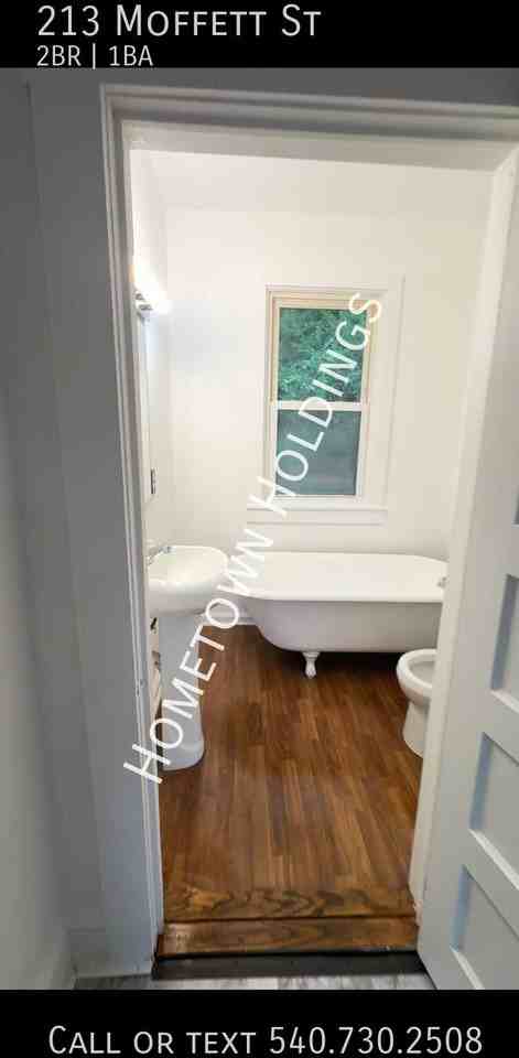213 Moffett St - Photo 3 of 10