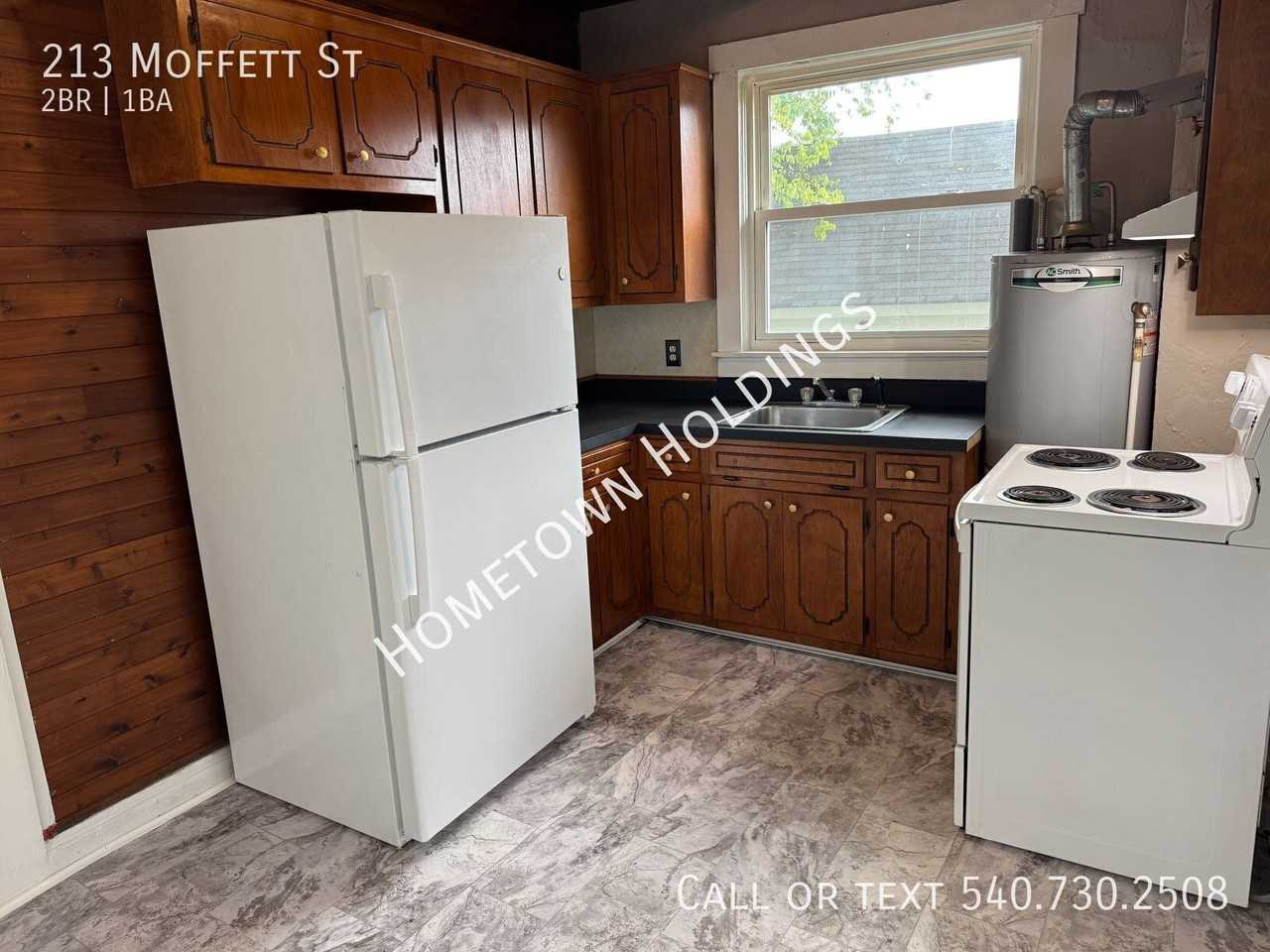 213 Moffett St - Photo 4 of 10