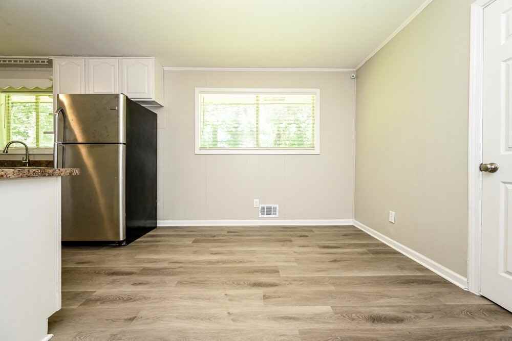 2372 Rolling Rock Dr - Photo 6 of 18