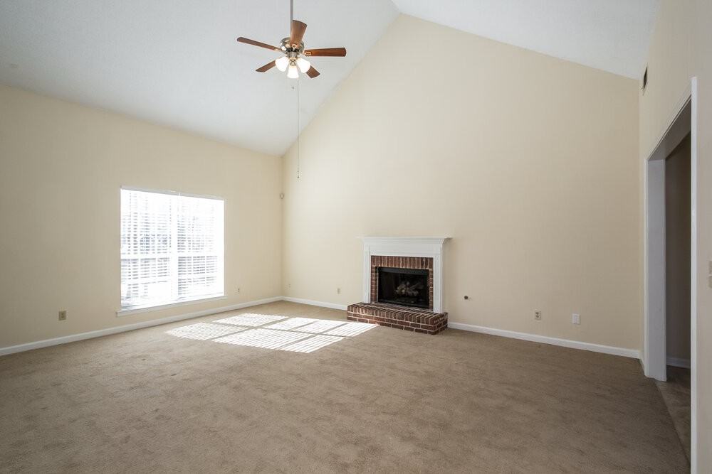 408 Streamview Ln - Photo 4 of 15