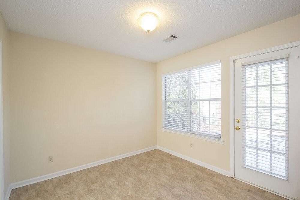 408 Streamview Ln - Photo 5 of 15
