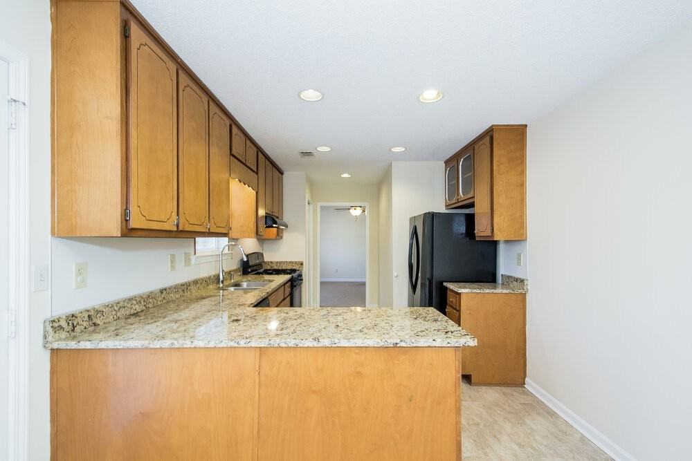 408 Streamview Ln - Photo 7 of 15