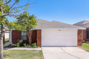 featured image of 1016 Fort Apache Dr