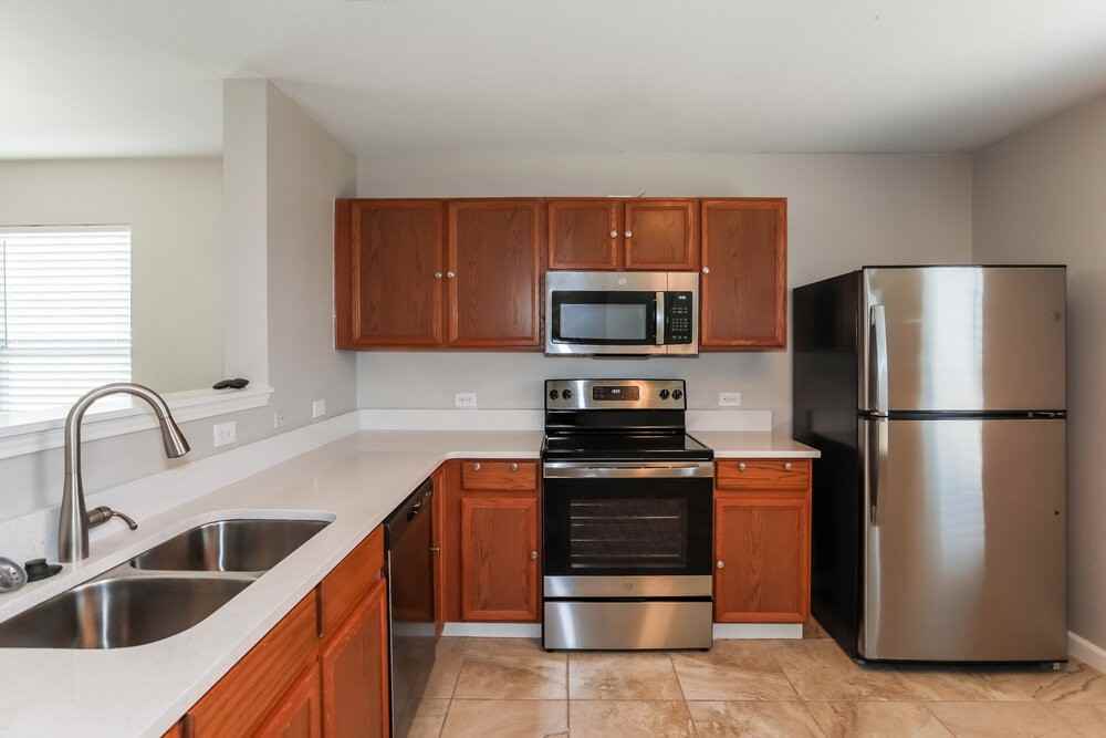 1016 Fort Apache Dr - Photo 7 of 16
