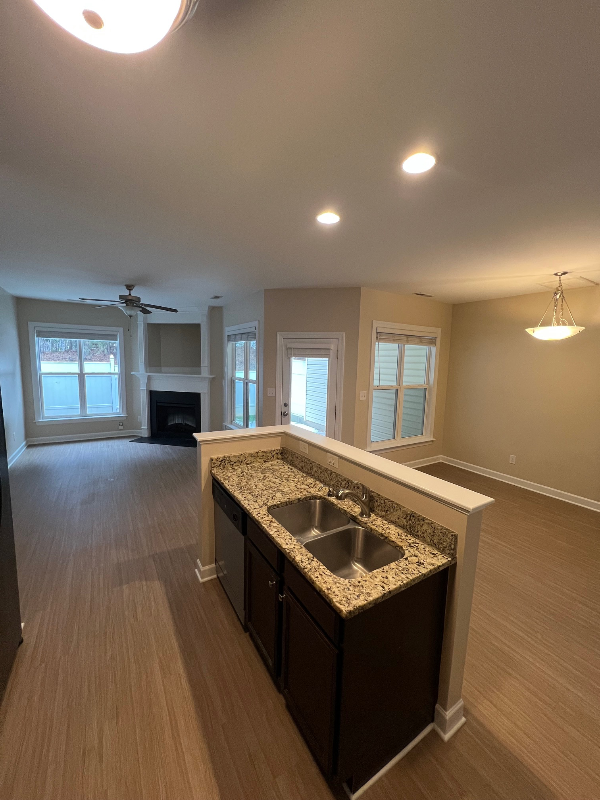 1905 Fieldhouse Ave - Photo 6 of 16