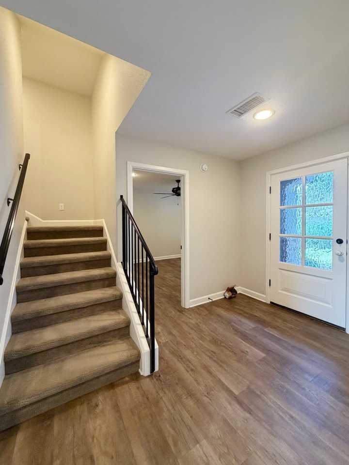 1210 Milltown Rd - Photo 4 of 33