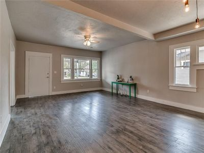 1609 Nw 32nd St - Photo 3 of 25