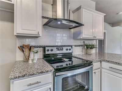 1609 Nw 32nd St - Photo 7 of 25