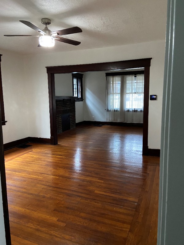 550 Rose Hill Ave #1 - Photo 3 of 10