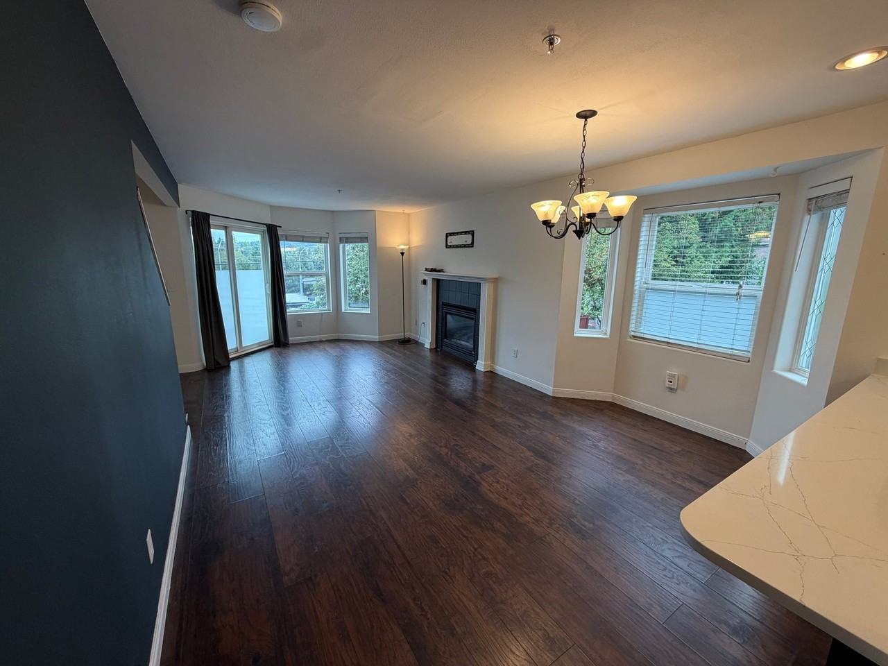 17201 127th Pl Ne #102 - Photo 2 of 11