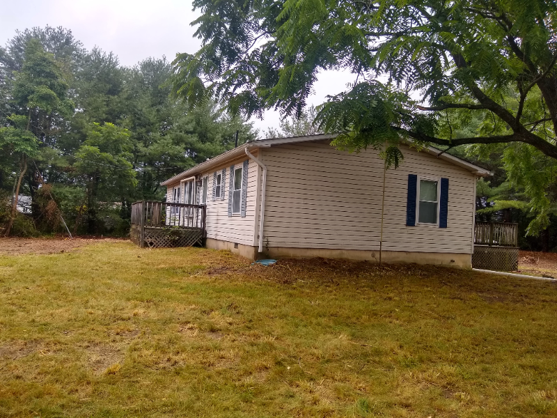 2760 Vine Rd - Photo 5 of 28