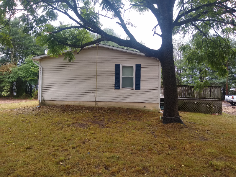2760 Vine Rd - Photo 7 of 28