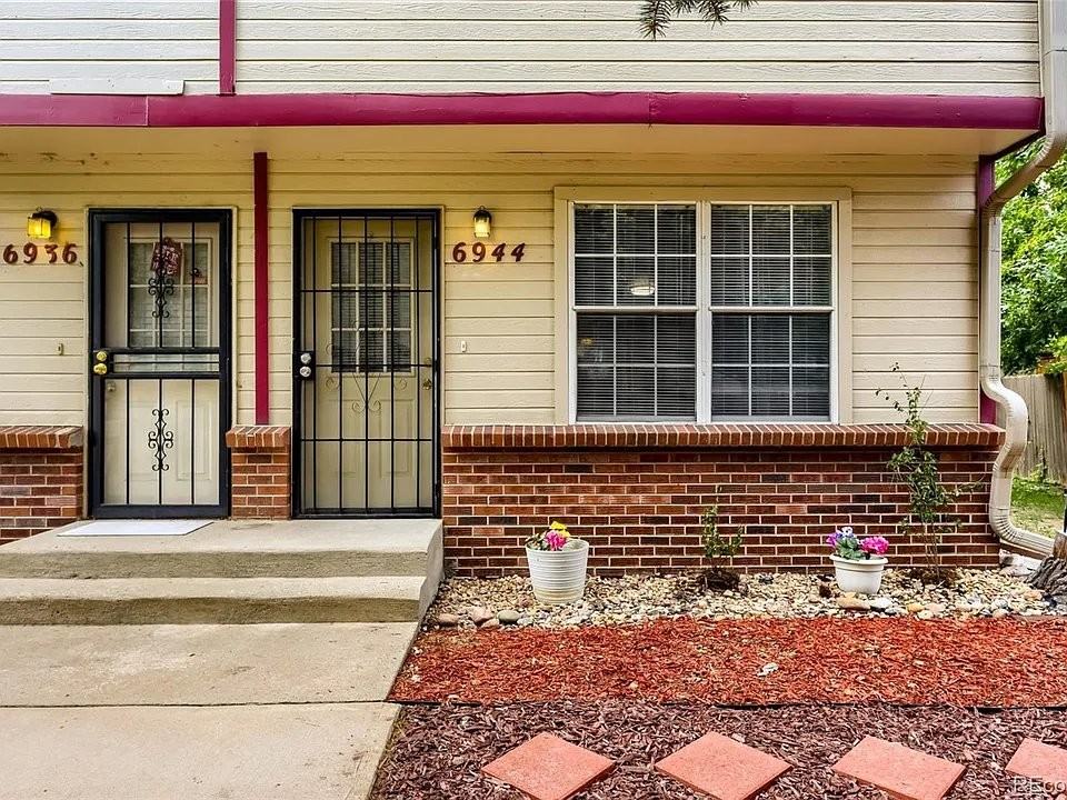 6944 W Mississippi Ave - Photo 3 of 14