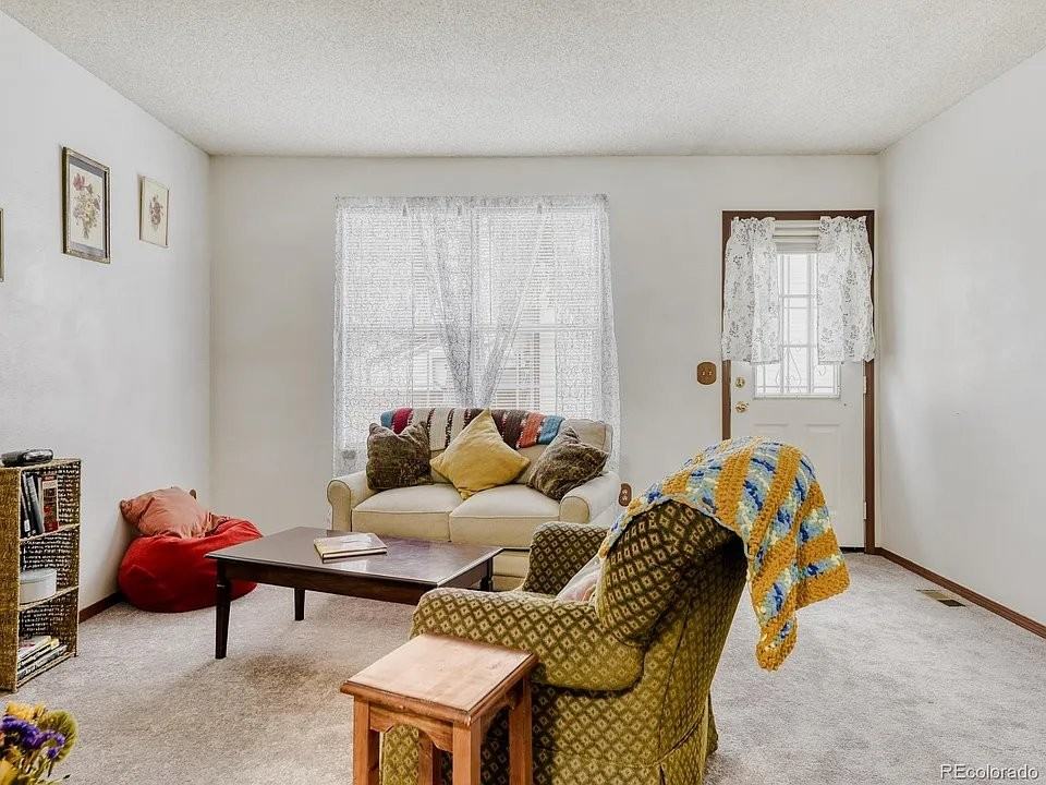 6944 W Mississippi Ave - Photo 7 of 14