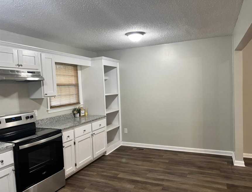 751 Farrowood Dr - Photo 6 of 10