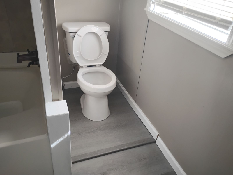 601 E Lincoln St #12 - Photo 5 of 7
