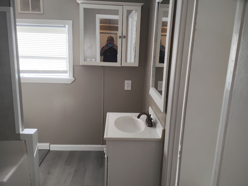601 E Lincoln St #12 - Photo 7 of 7