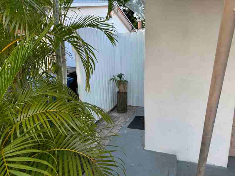 251 Ne 41st St #A - Photo 2 of 13
