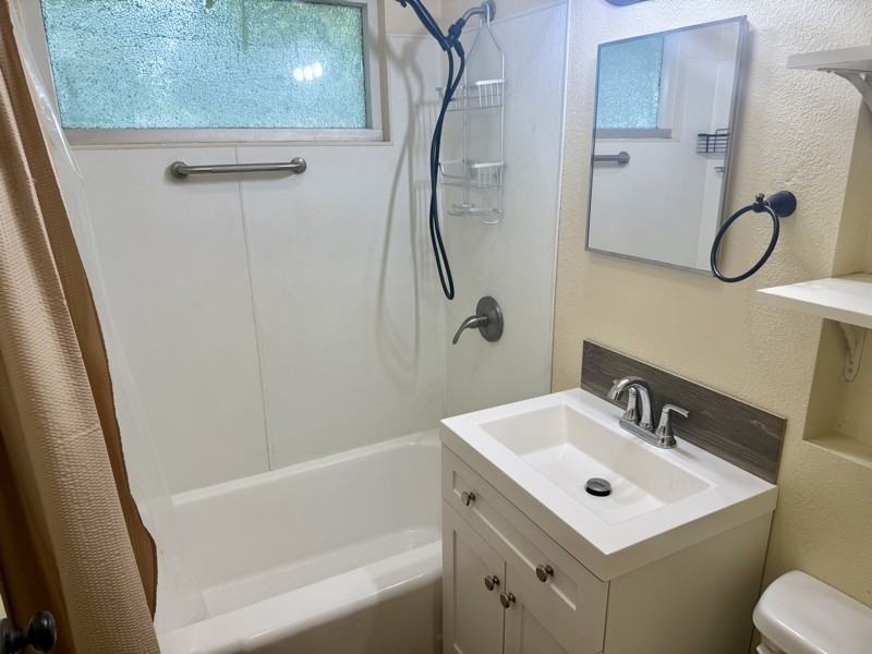 1008 S Locust Dr - Photo 5 of 9