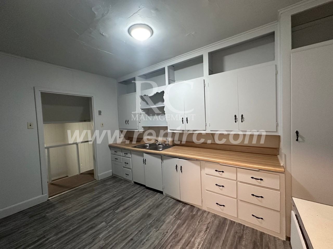 22 Delaware Ave - Photo 2 of 14