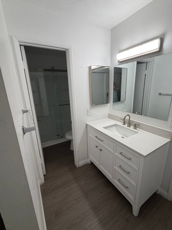 8740 Lomita Dr #B - Photo 2 of 6