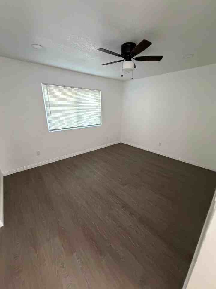 8740 Lomita Dr #B - Photo 4 of 6